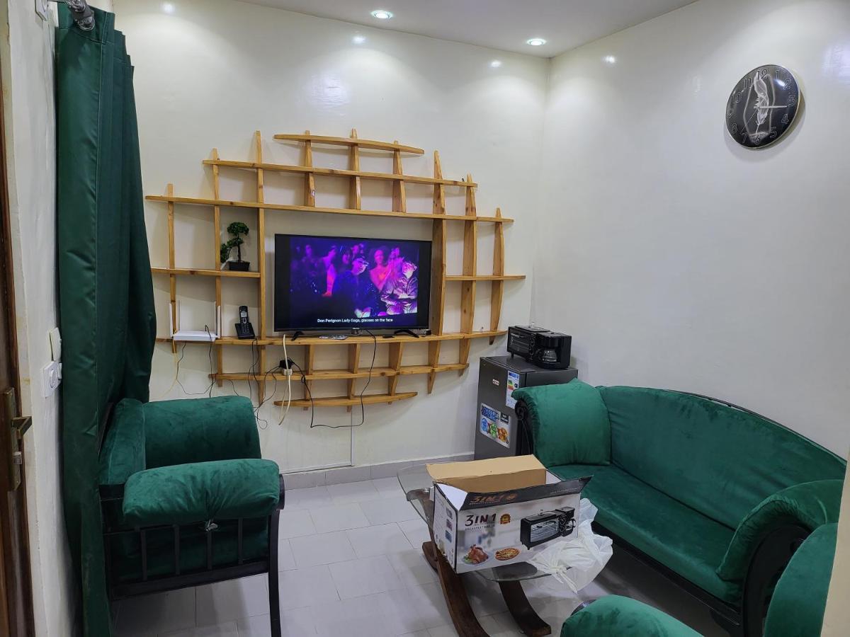 Studio Independant Virage Couette-café Dakar